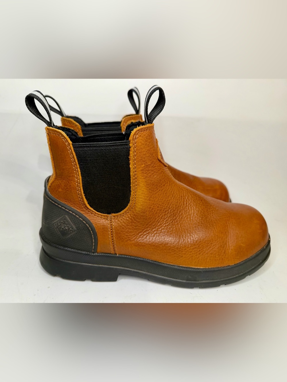 Muck Boots Men's Size 8.5 E Chore Farm Caramel Leather Waterproof Chelsea Boots